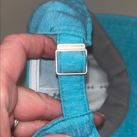 Under Armour Light Blue Athletic Cap one size - Picture 9 of 10